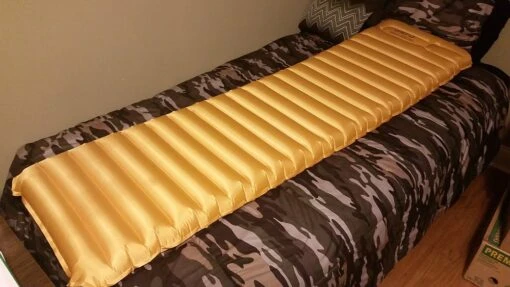 ALPS Mountaineering Featherlite Air Pad - Image 5