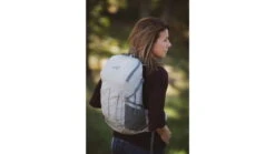 ALPS Mountaineering Canyon 20 L Daypack 15 ALPS Mountaineering Canyon 20 L Daypack -Alps opplanet alps mountaineering canyon 20 l daypack gray gray 6053011 usage 1