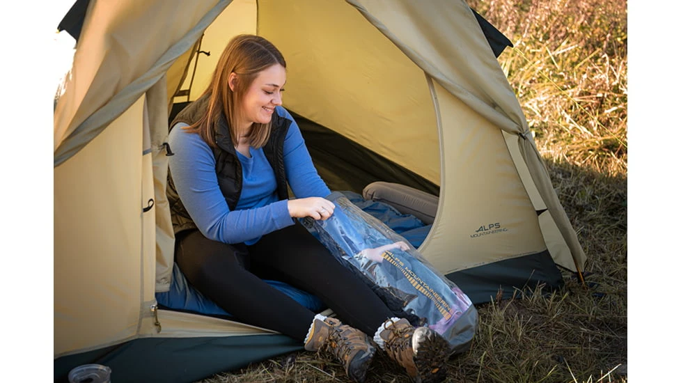 ALPS Mountaineering Taurus 3-Person Outfitter Tent 11 ALPS Mountaineering Taurus 3-Person Outfitter Tent - Image 9
