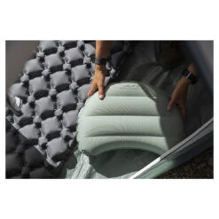 Alps Mountaineering Vice Pillow 16 Alps Mountaineering Vice Pillow -Alps vicepillow torey philipp fall 2022 001032